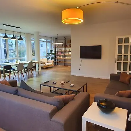 Brand-new Luxury Spacious With Balcony Διαμέρισμα *