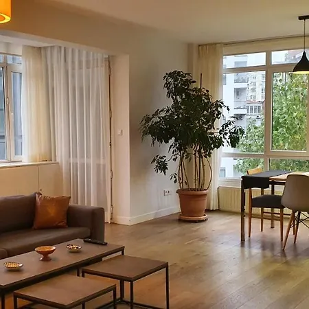 Brand-new Luxury Spacious With Balcony Διαμέρισμα